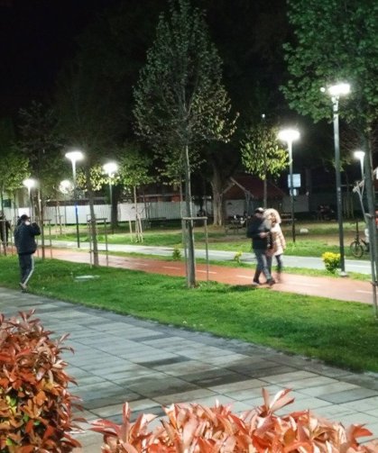 Millet Bahçesi’nde Gece Yürüyüşü Ve Spor Yoğunluğu