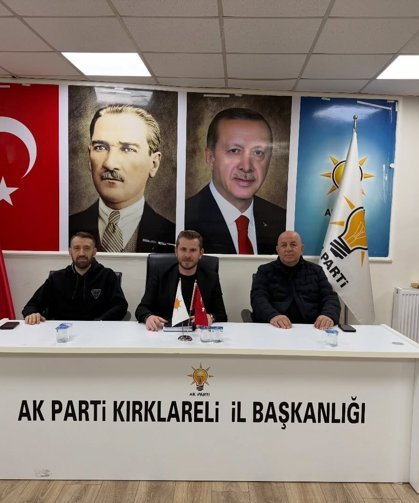 AK Parti Merkez İlçe Yönetimi Toplandı
