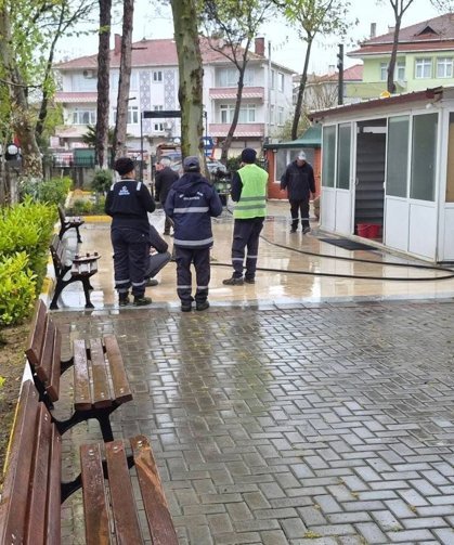 Büyükkarıştıran’da Camilerde Temizlik ve Bakım Çalışması