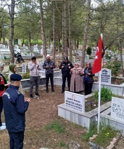 Şehit Polis Hüseyin Satıcı Kabri Başında Anıldı