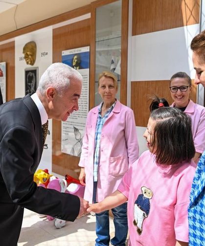 Vali Turan’dan Özel Eğitim Okullarına Ziyaret