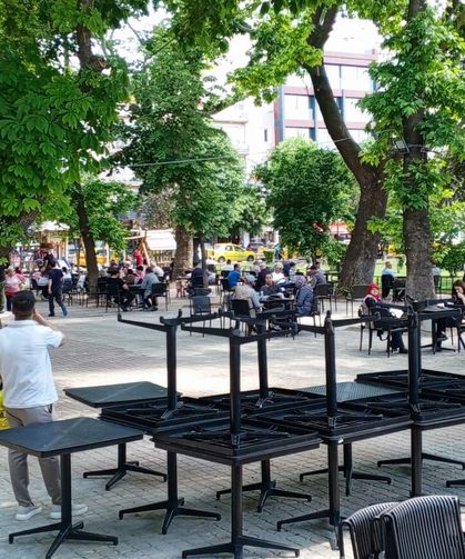 Yenilenen Atatürk Parkı Yeniden Dolup Taştı