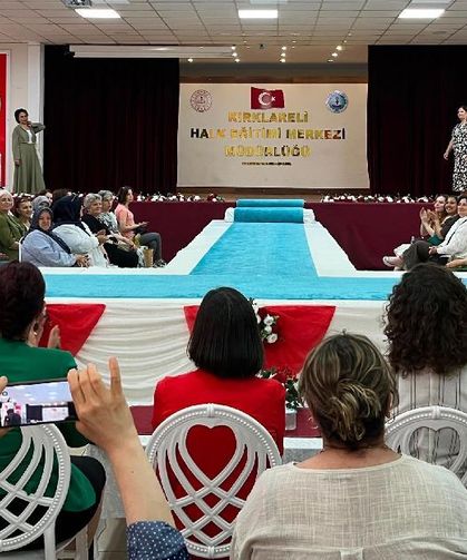 Yıl Sonu Defilesi Düzenlendi