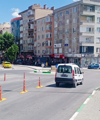 31 Derecelik Sıcaklıkta Vatandaşlar Gölgeleri Tercih Etti