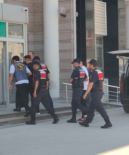 Kuşadası’nda suç makineleri yakalandı