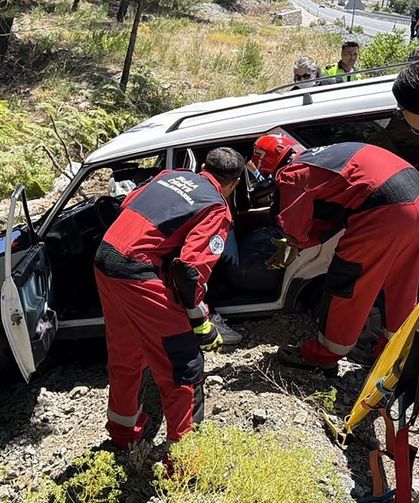 Muğla-Denizli karayolunda kaza: 2 yaralı