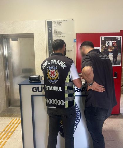 Ataşehir'de makas atan sürücüye "sanal devriye" den rekor ceza