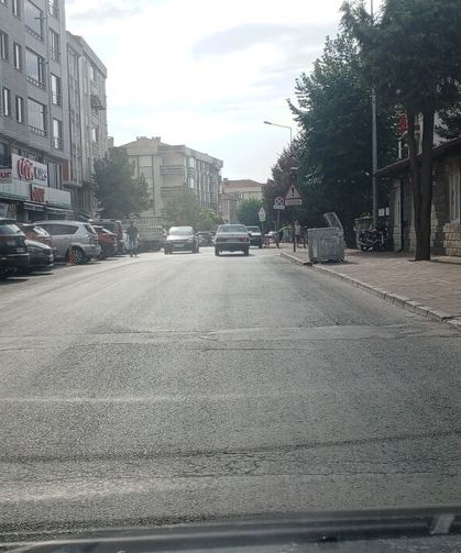 Nüshet Somay Caddesi'nde Orta Refüj Dubaları Kaldırıldı