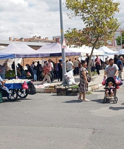 Kırklareli Cumartesi Pazarı'nda Ağustos Fiyatları Değişmedi