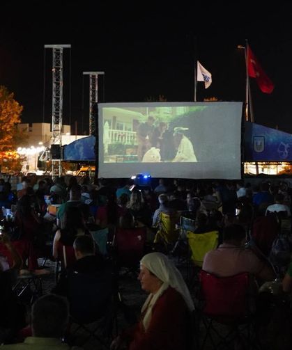 Lüleburgaz’da Yıldızlar Altında Sinema Keyfi