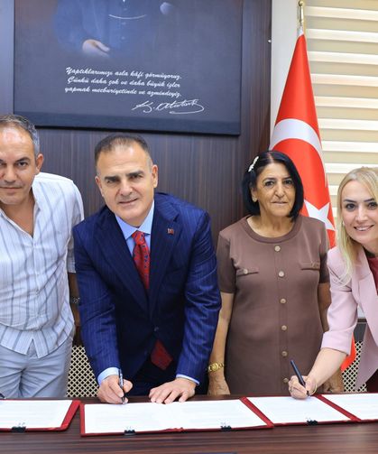 Düğerek Mahallesine hayırsever aileden Aile Sağlığı Merkezi ve 112 İstasyonu