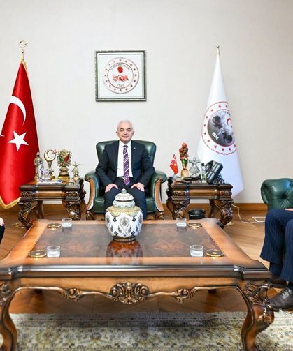 Vali Turan, Konuklarını Valilik Makamında Kabul Etti