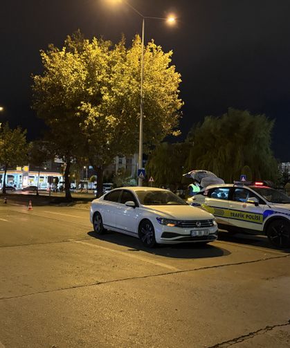 Otomobilin çarptığı üniversite öğrencisi ağır yaralandı