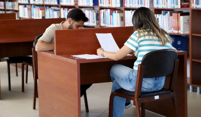 Kırklareli Üniversitesi Öğrencilere Başarılar Diliyor