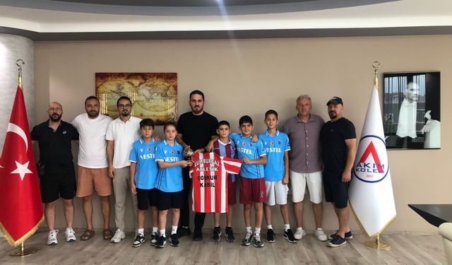 Lüleburgaz Atletik Futbol Kulübü’nden Akım Koleji’ne Teşekkür