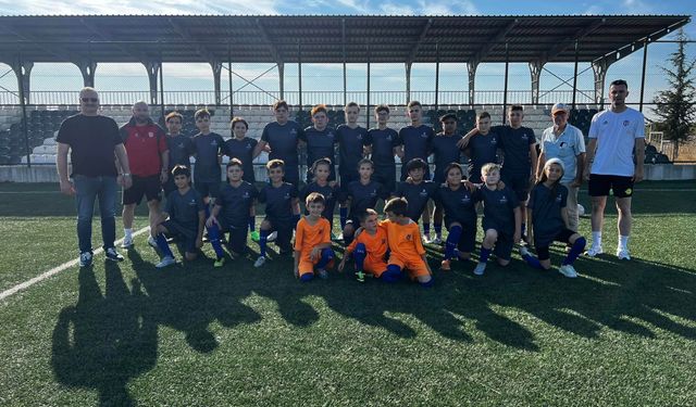 Pehlivanköy’de Yaz Futbol Okulu Açılışı Gerçekleştirildi