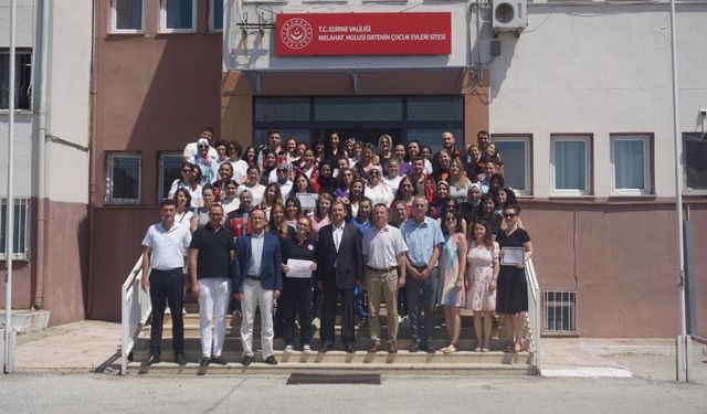Edirne'de gönüllü ilk yardımcılar sertifikalarını aldı