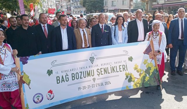 15. Kırklareli Yayla Bolluk Bereket Hasat ve Bağ Bozumu Şenlikleri Kortejle Başladı