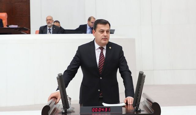 “Yaşasın Tam Bağımsız Türkiye!”