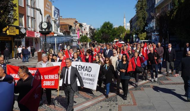 Edirne'de emekli astsubaylardan görkemli kutlama