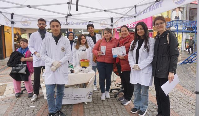 Üniversite öğrencileri halkın şeker ve tansiyonunu ölçtü