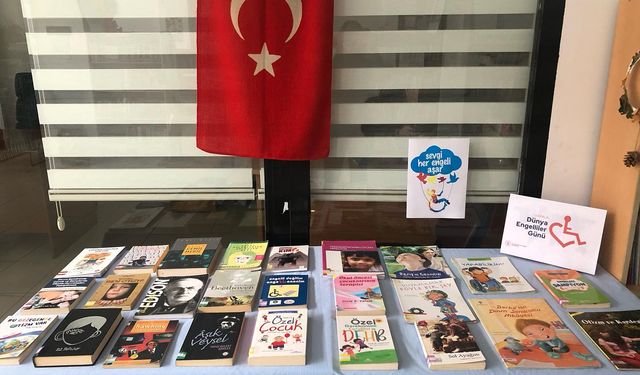 Kütüphanede Engelliler Günü Kitap Sergisi Açıldı