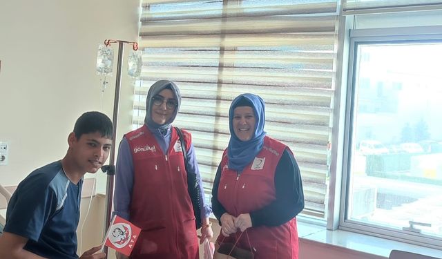 Kızılay Kadın Teşkilatı’ndan 23 Nisan’da Anlamlı Ziyaret