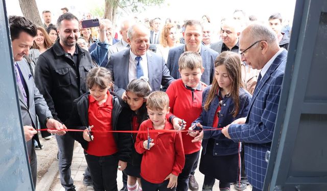 Büyükkarıştıran’da Fen Laboratuvarı Açıldı