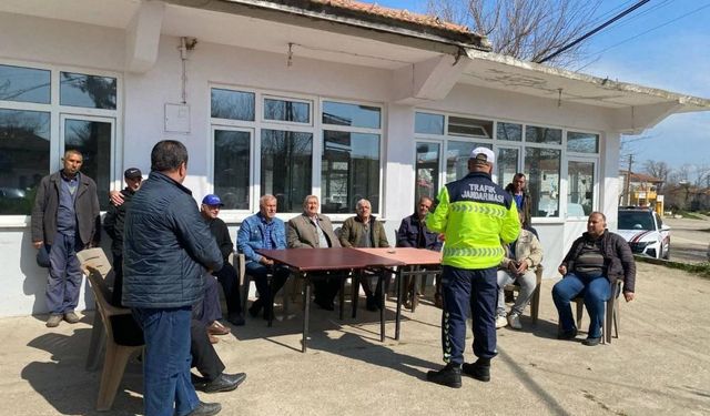 Kırklareli’nde traktör sürücüleri bilgilendirildi