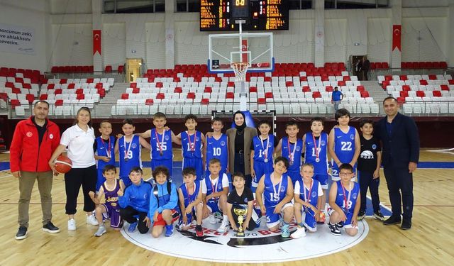 Pınarhisar GSK Basketbolda İl İkincisi Oldu