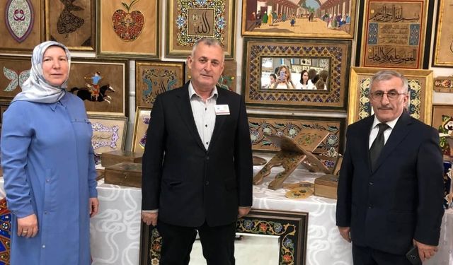 Müftü Sabri Demir’den Halk Eğitim Sergisine Ziyaret