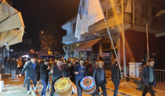 Türkelispor'un şampiyonluğu coşkuyla kutlandı