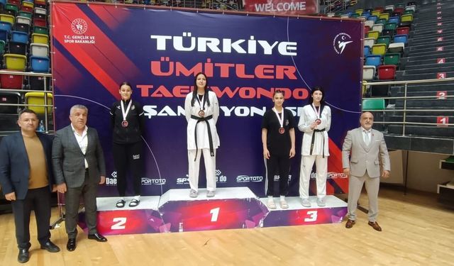 Eskişehirli sporcu Nida Nur Çene Türkiye Tekvando Şampiyonası’nda Türkiye 3’üncüsü oldu