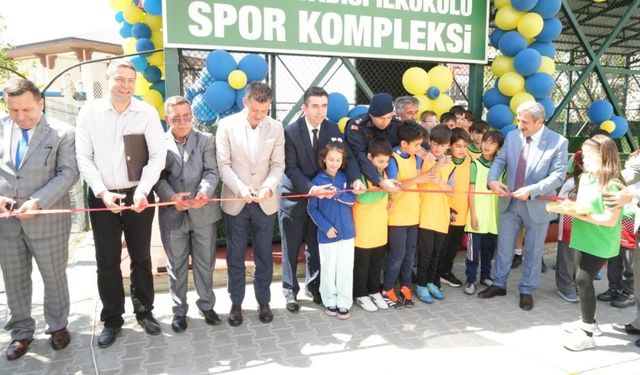 Çorlu Emlak Konut Ergene Vadisi İlkokulu'na Spor Kompleksi açıldı