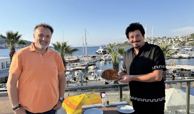 Bodrum'da 3 bin TL'lik lahmacun isyanı: "Altın tozuyla mı yapıyorlar?"