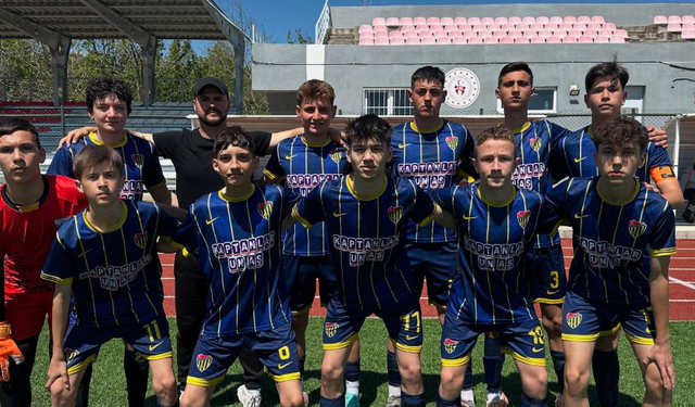 Vizespor U-15 Takımı Yarı Finale Yükseldi