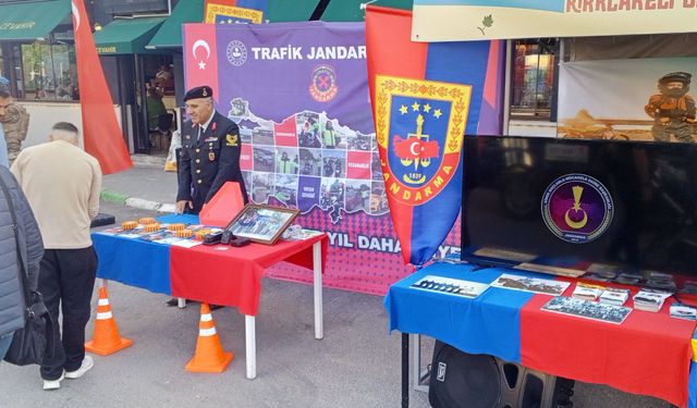 Kakava Festivali’nde Jandarma Standı Yoğun İlgi Gördü