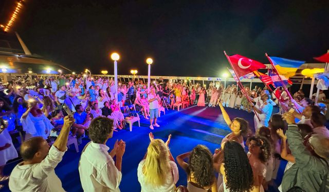 SOSYETENİN YENİ TRENDİ CRUİSE TATİLİ
