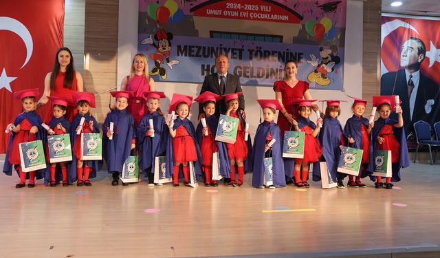 Büyükkarıştıran Umut Oyun Evi’nde Mezuniyet Coşkusu