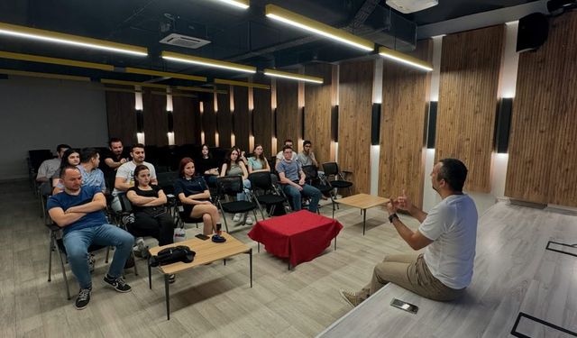 Kütüphaneden YKS Adaylarına Sınav Kaygısı Semineri