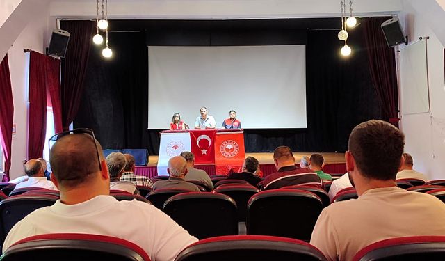 Pınarhisar’da Üreticilere Hasat ve Anız Eğitimi