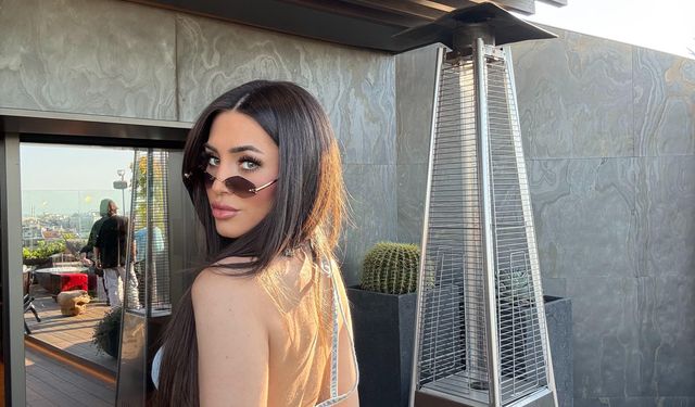 Su Akkuyu'dan Duygusal Cover: “Deli Gibi Yüreğime Zorsun”
