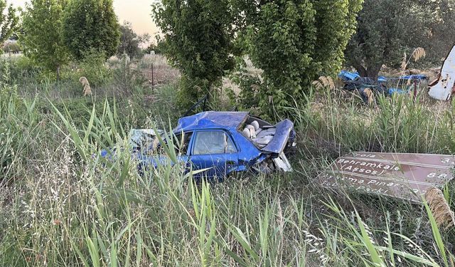 Çanakkale'de 3 araçlı zincirleme kaza: 1'i ağır 5 yaralı