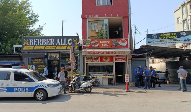 Adana'da evlat vahşeti: Annesini defalarca bıçaklayıp öldürdü