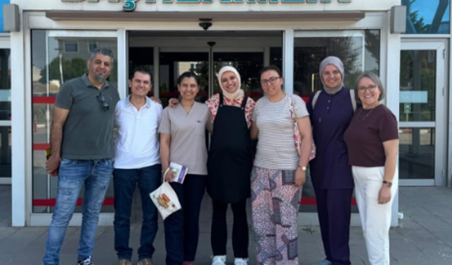 Hastane Personeli İngilizce Kursunu Tamamladı
