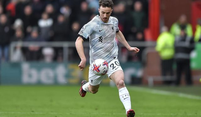 Liverpool'un Portekizli futbolcusu Diogo Jota, trafik kazasında hayatını kaybetti