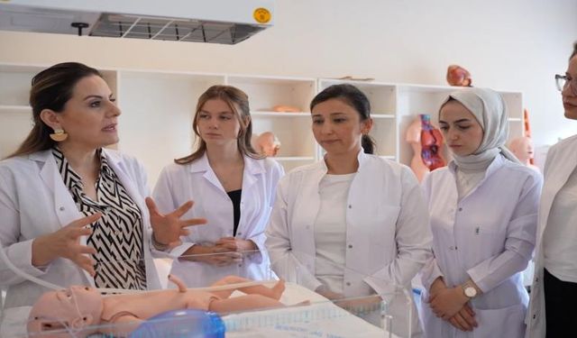 Ebelik mesleği yeniden yükselişte: Yetkiler genişletildi, iş garantisi geldi