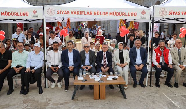 529 yıllık sünnet geleneği Sivas'ta yaşatıldı, 34 çocuk doyasıya eğlendi