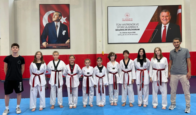 Taekwondocuların Siyah Kemer Gururu