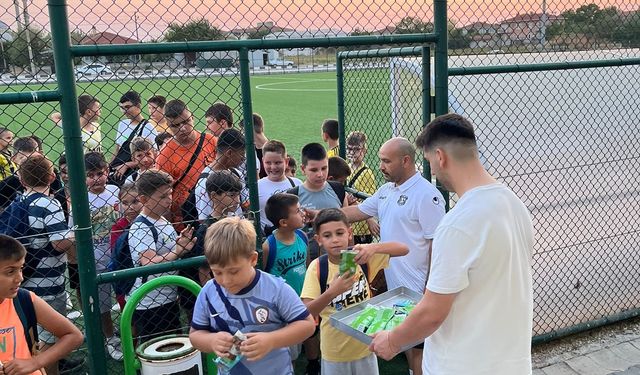 Evrensekiz Evrenspor Yaz Okulu'nda Tatlı Sürpriz